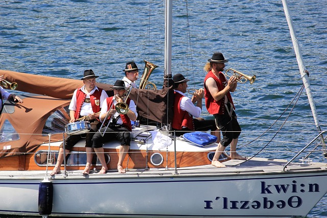 晒儿子刚出 晒儿子刚出